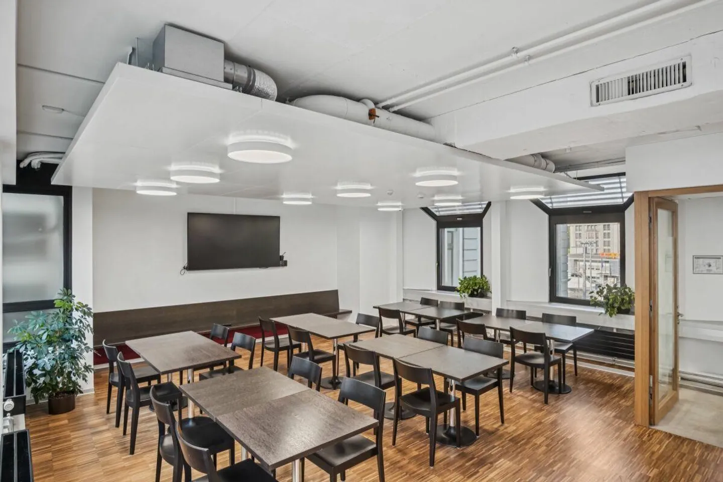 Uniquement à cet endroit : Conditions optimales au Neumühlequai 6 ! - Photo 14 sur 20