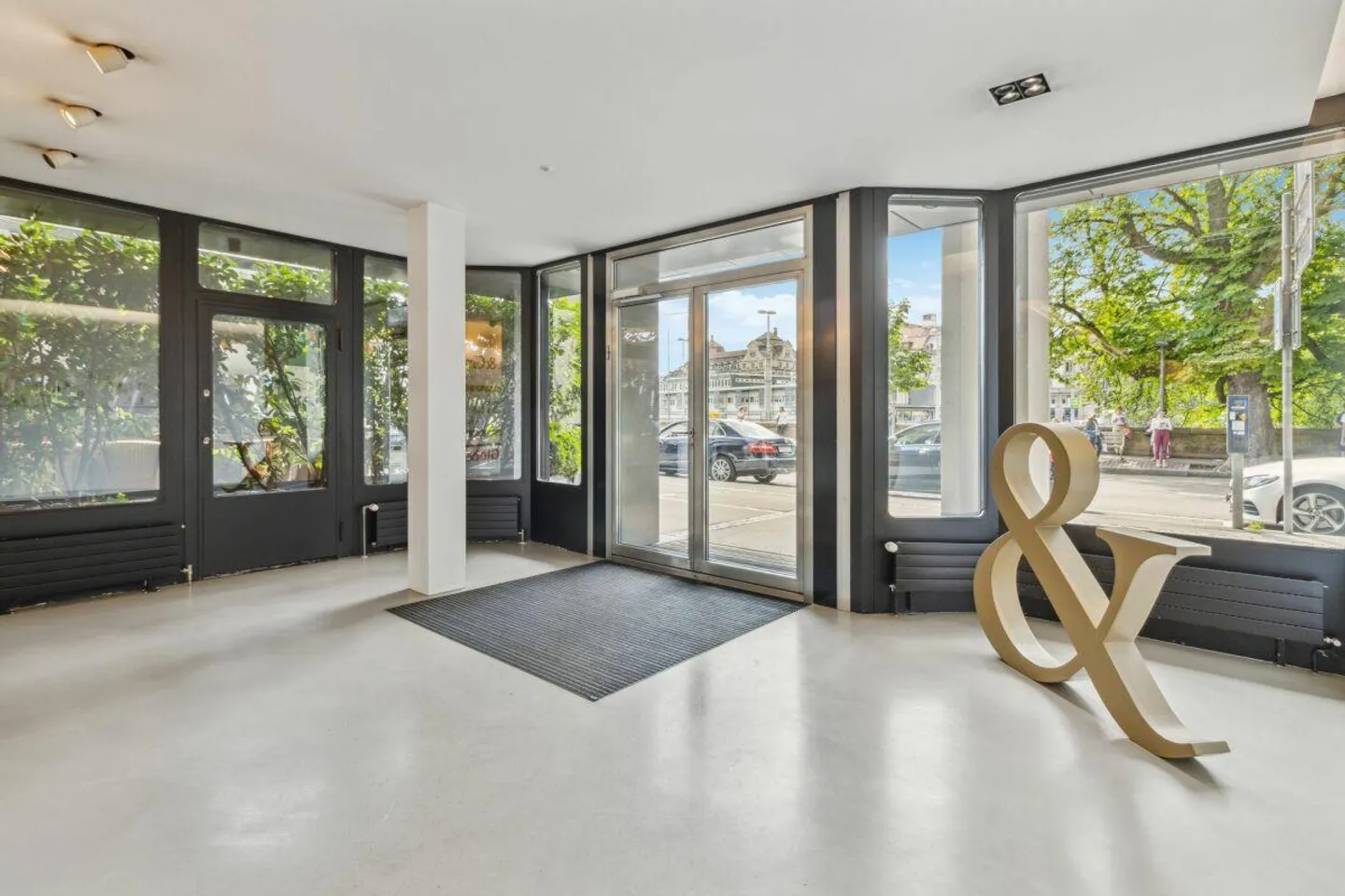 Uniquement à cet endroit : Conditions optimales au Neumühlequai 6 ! - Photo 20 sur 20