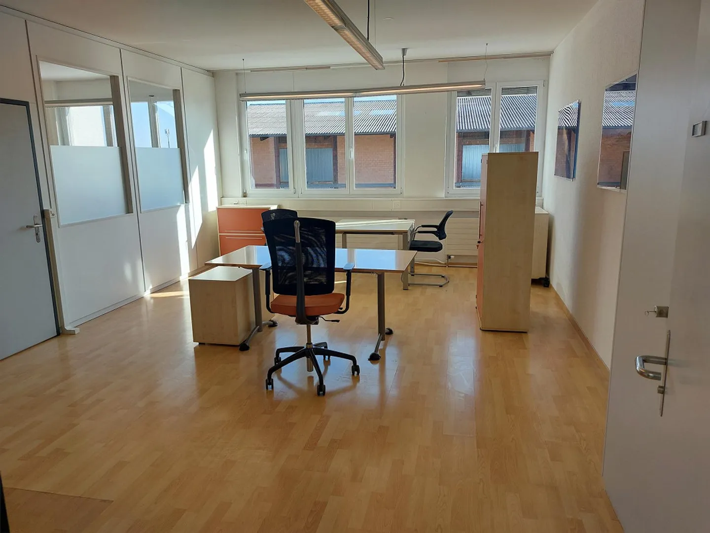 Spazi per uffici di diverse dimensioni in affitto - Foto 3 di 7