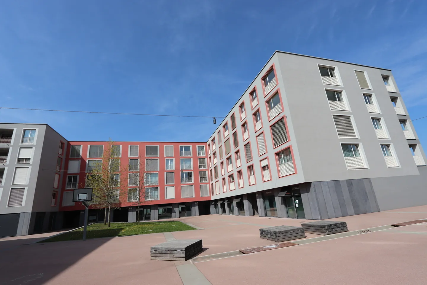 Edle 4.5 Zimmerwohnung direkt am Rhein - Foto 1 von 11