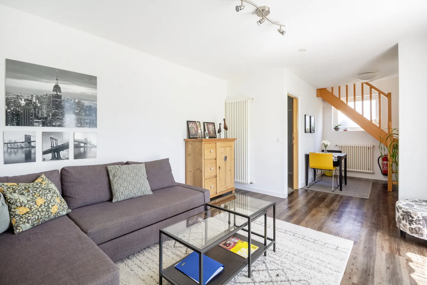 Proprietà versatile con due appartamenti, loggia e vista spettacolare - Foto 8 di 13