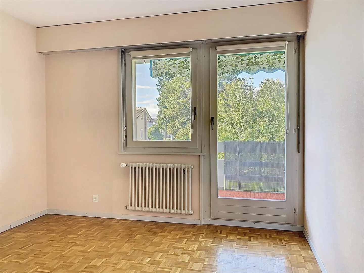 3-room apartment with pool access in Préverenges - Photo 8 of 11