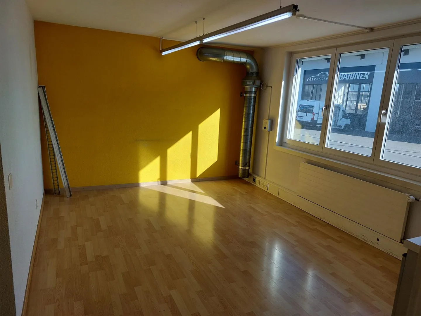 Ufficio, Studio o Spazio Vendita, Proprietà Commerciale Versatile - Foto 3 di 6