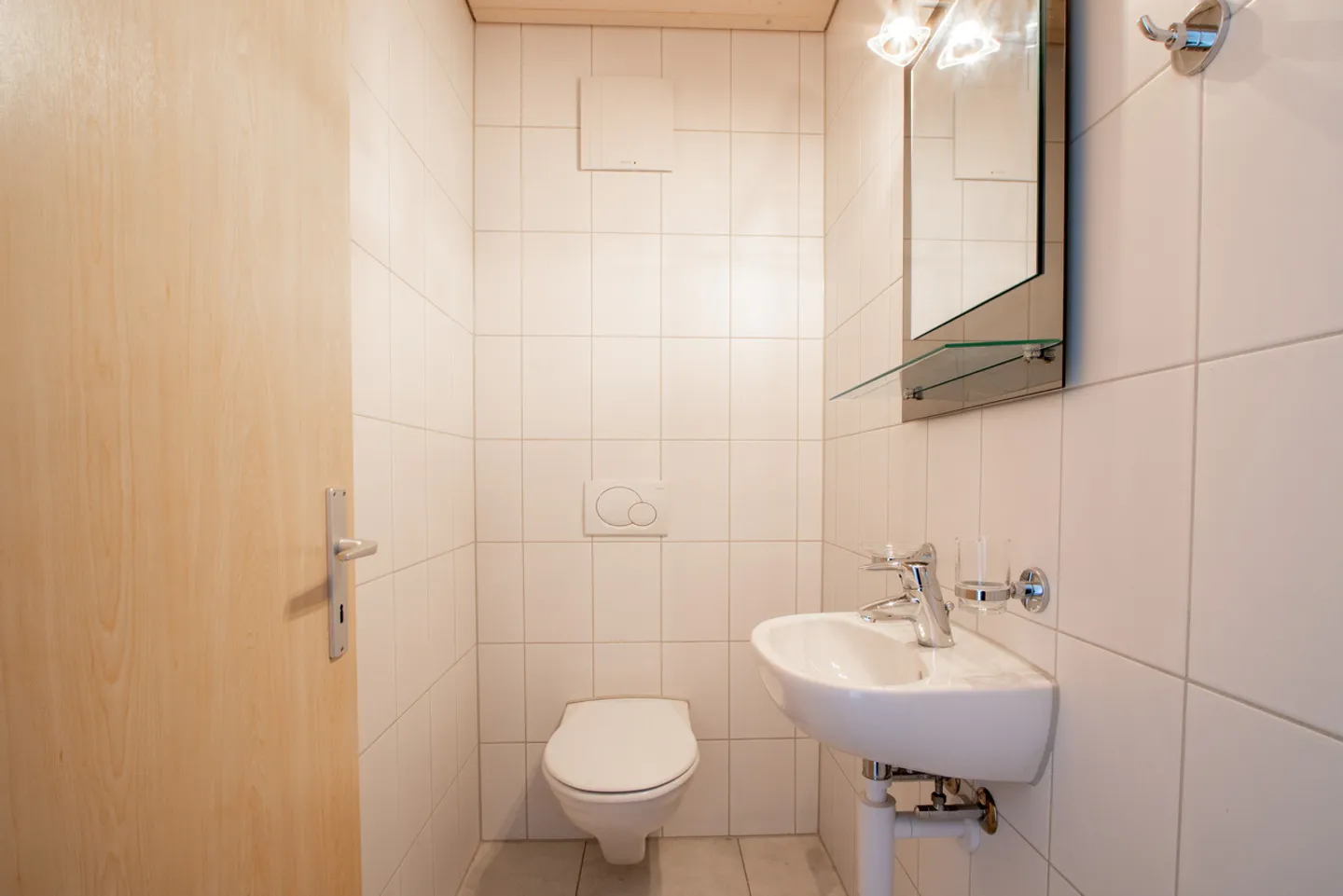 Grosszügige Dachwohnung zu vermieten - Photo 8 sur 9