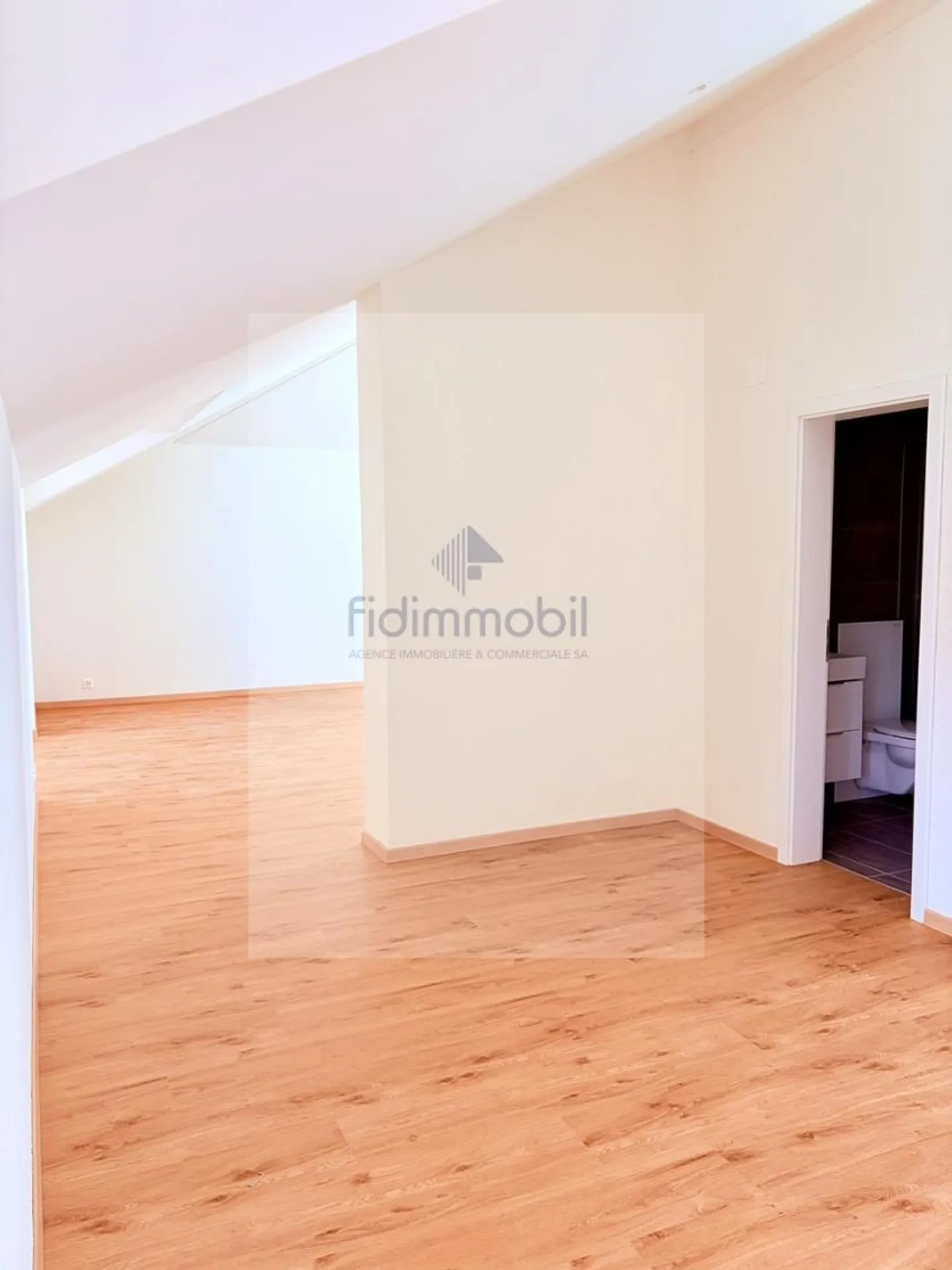 Magnifique nouveau loft à louer à Peseux - Photo 2 sur 4