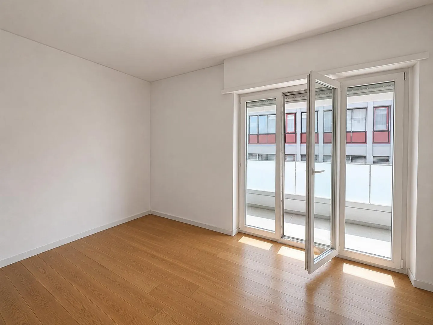 APPARTAMENTO 5.5 LOCALI - LUGANO CENTRO - Foto 5 di 13