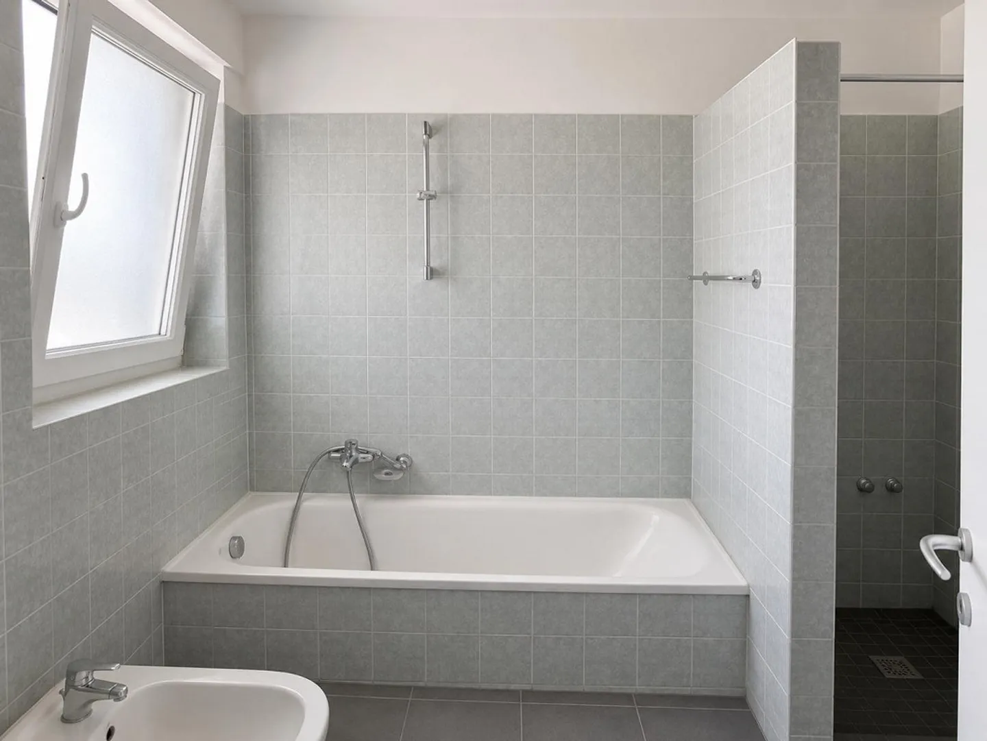 APPARTAMENTO 5.5 LOCALI - LUGANO CENTRO - Foto 9 di 13