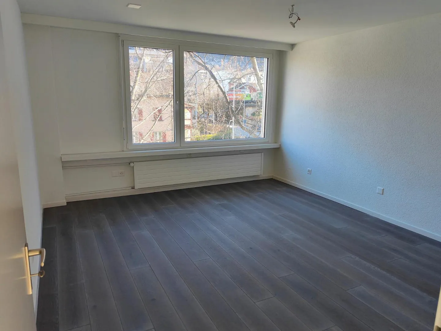 Stylish Living in the Popular Lacuna Quarter - Photo 20 of 21