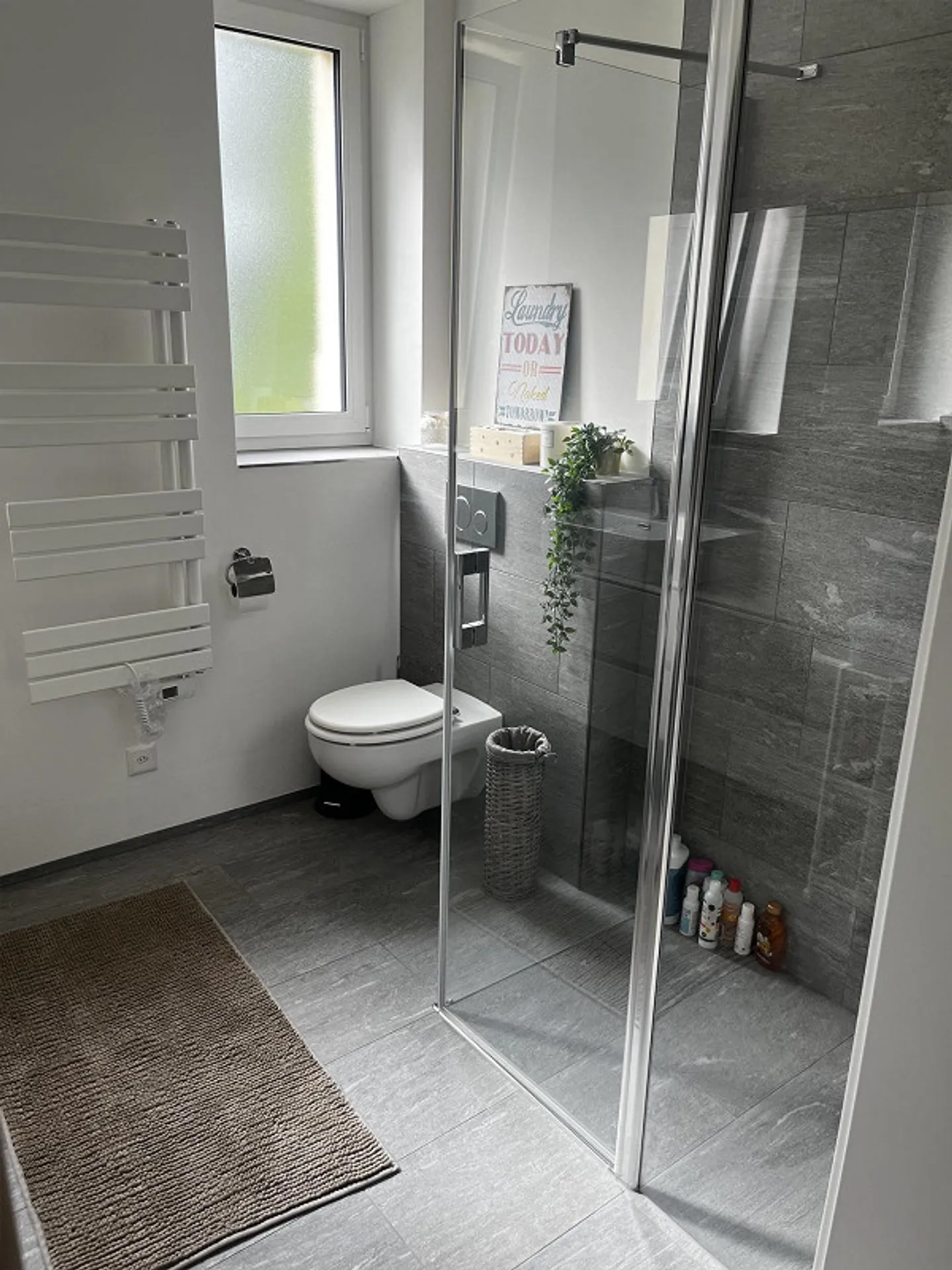Stilvolles 4.5-Zimmer-Apartment mit Aussicht - Foto 7 von 10