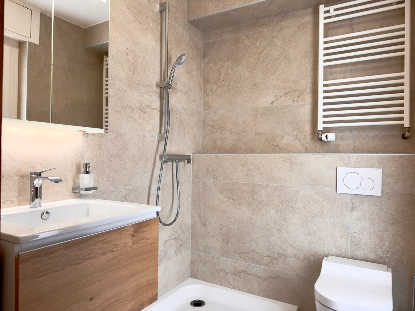 Charmantes Apartment in Crans-Montana - Foto 11 von 13
