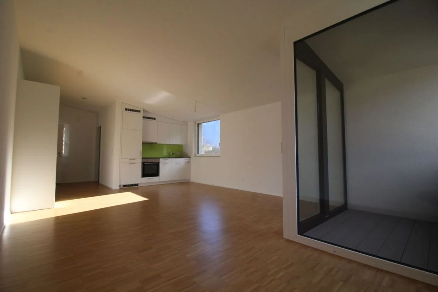 Modern 1.5 Room Apartment - Photo 2 of 8