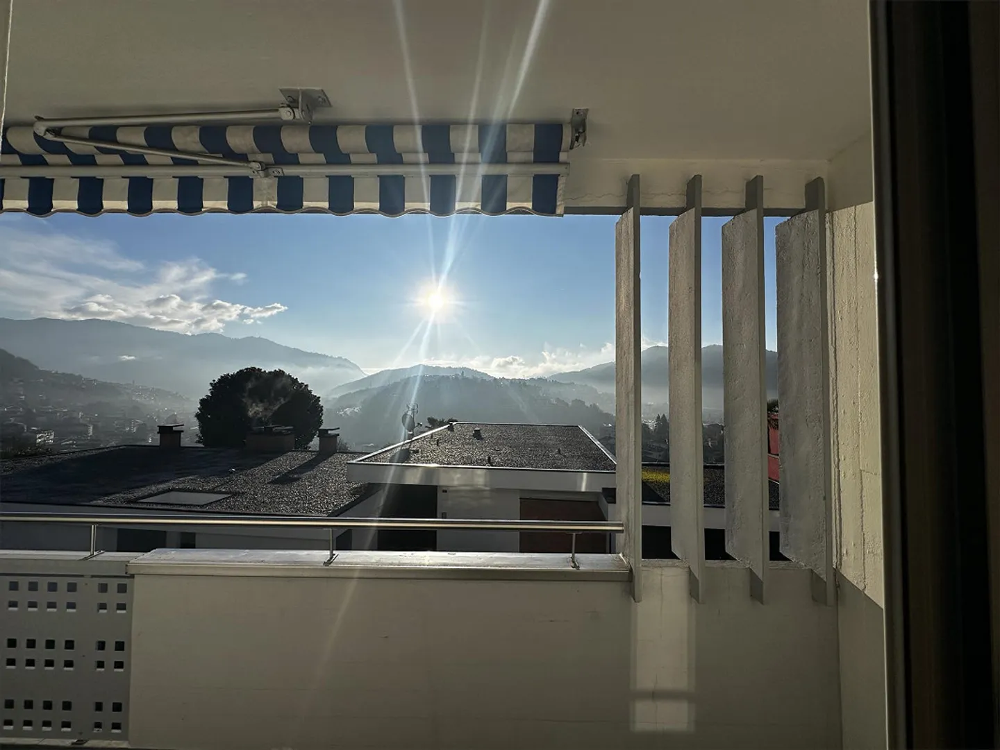 Appartamento luminoso di 3,5 stanze con vista magnifica - Foto 5 di 10