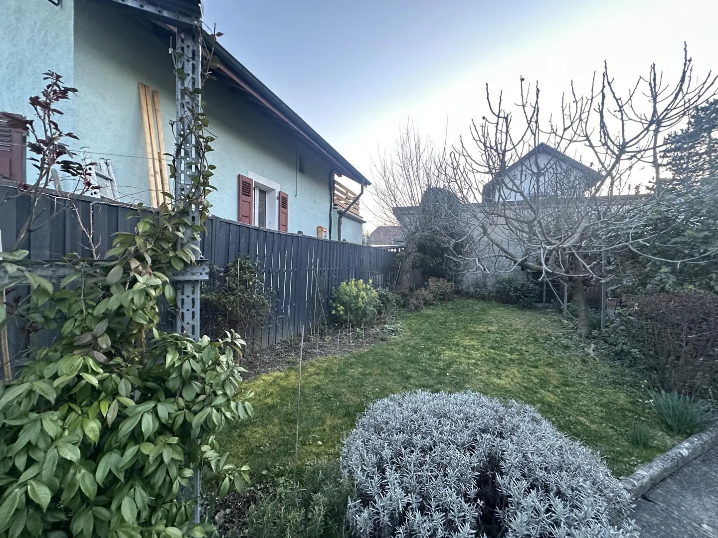 Bella casa indipendente di 6 stanze con giardino a Petit-Lancy - Foto 1 di 12