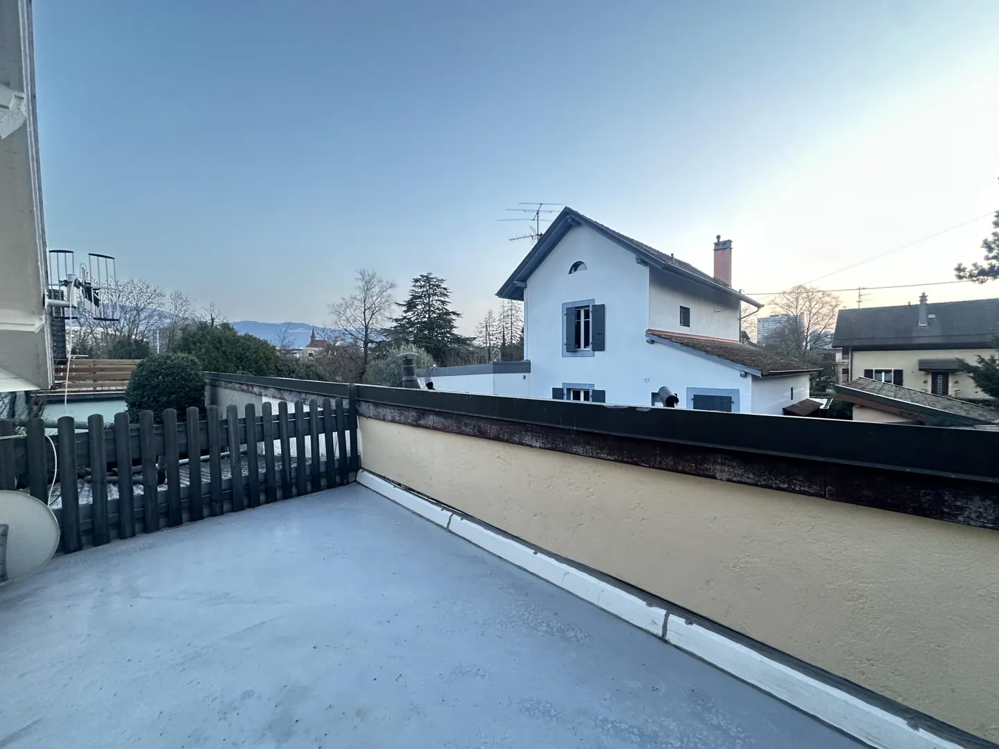 Bella casa indipendente di 6 stanze con giardino a Petit-Lancy - Foto 8 di 12