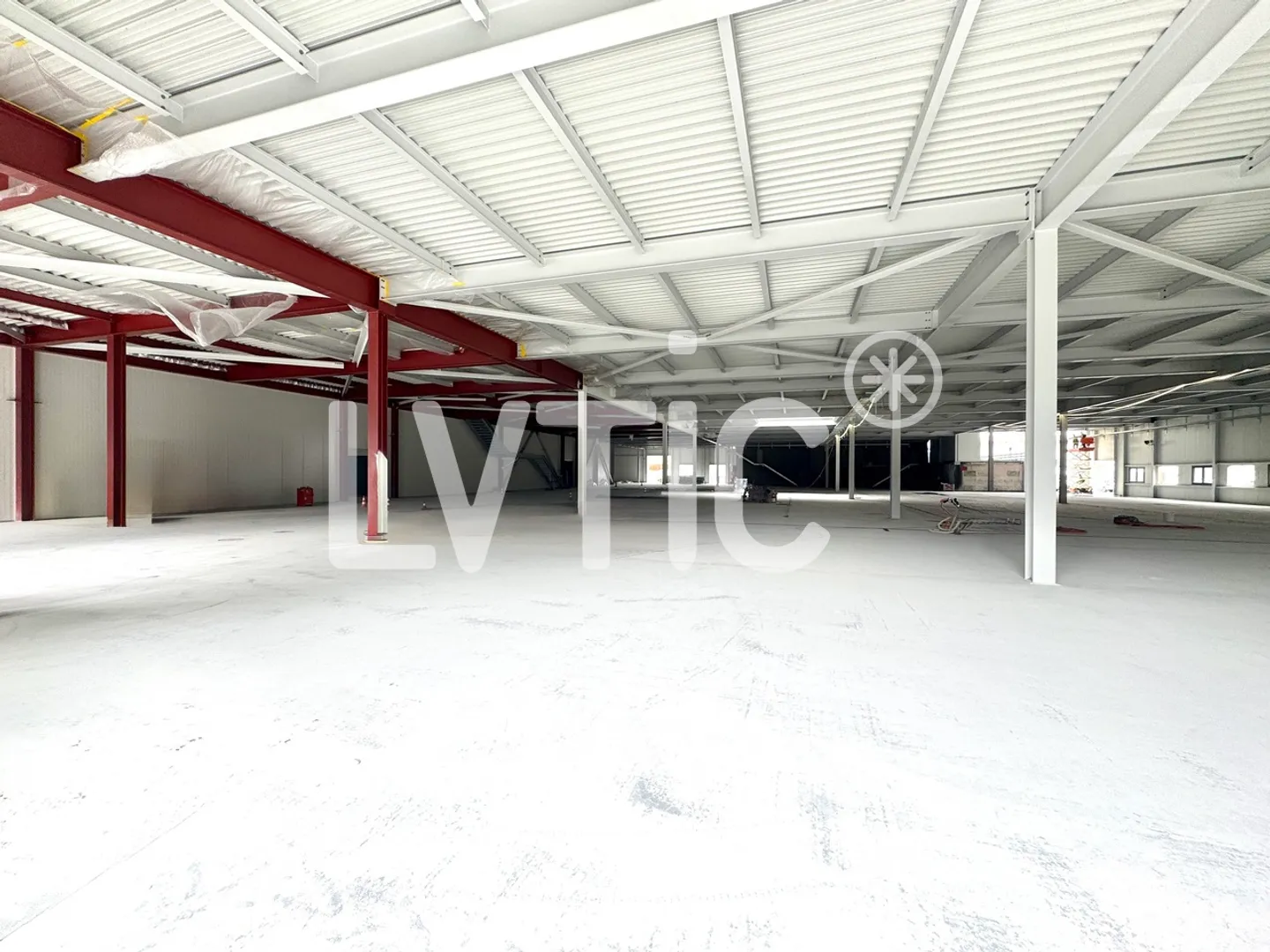 Capannone industriale, magazzino di 1500 m2 in affitto a Vétroz - Foto 1 di 4