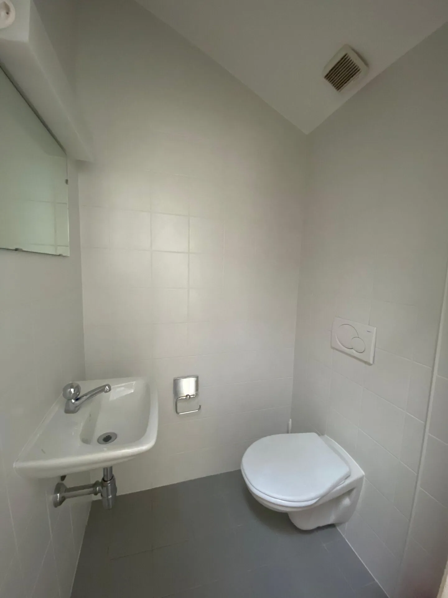 Bureau dans les combles au centre de Lugano - Photo 4 sur 5