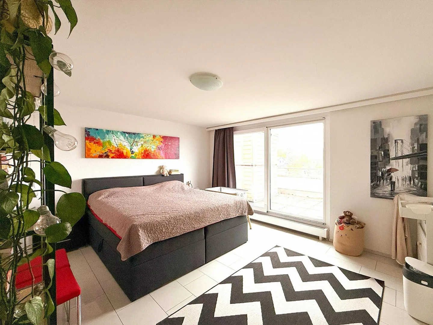 Heimelige 3.5-Zimmer-Attikawohnung mit Garage und Seeblick - Foto 4 von 8