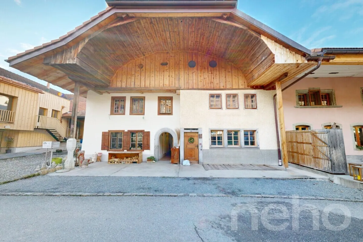 Alter Charme und Lebensfreude in Gruyère - Foto 2 von 12