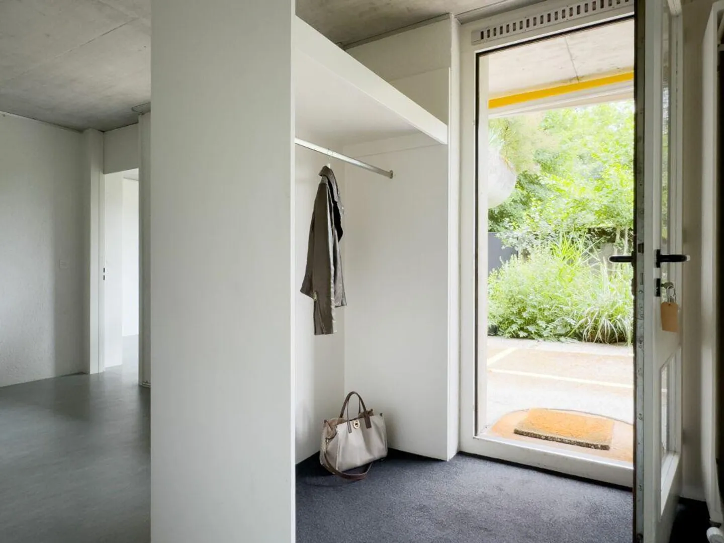 Vivre comme dans sa propre maison. Ensoleillé, proche de la ville et avec intimité incluse - Photo 4 sur 28