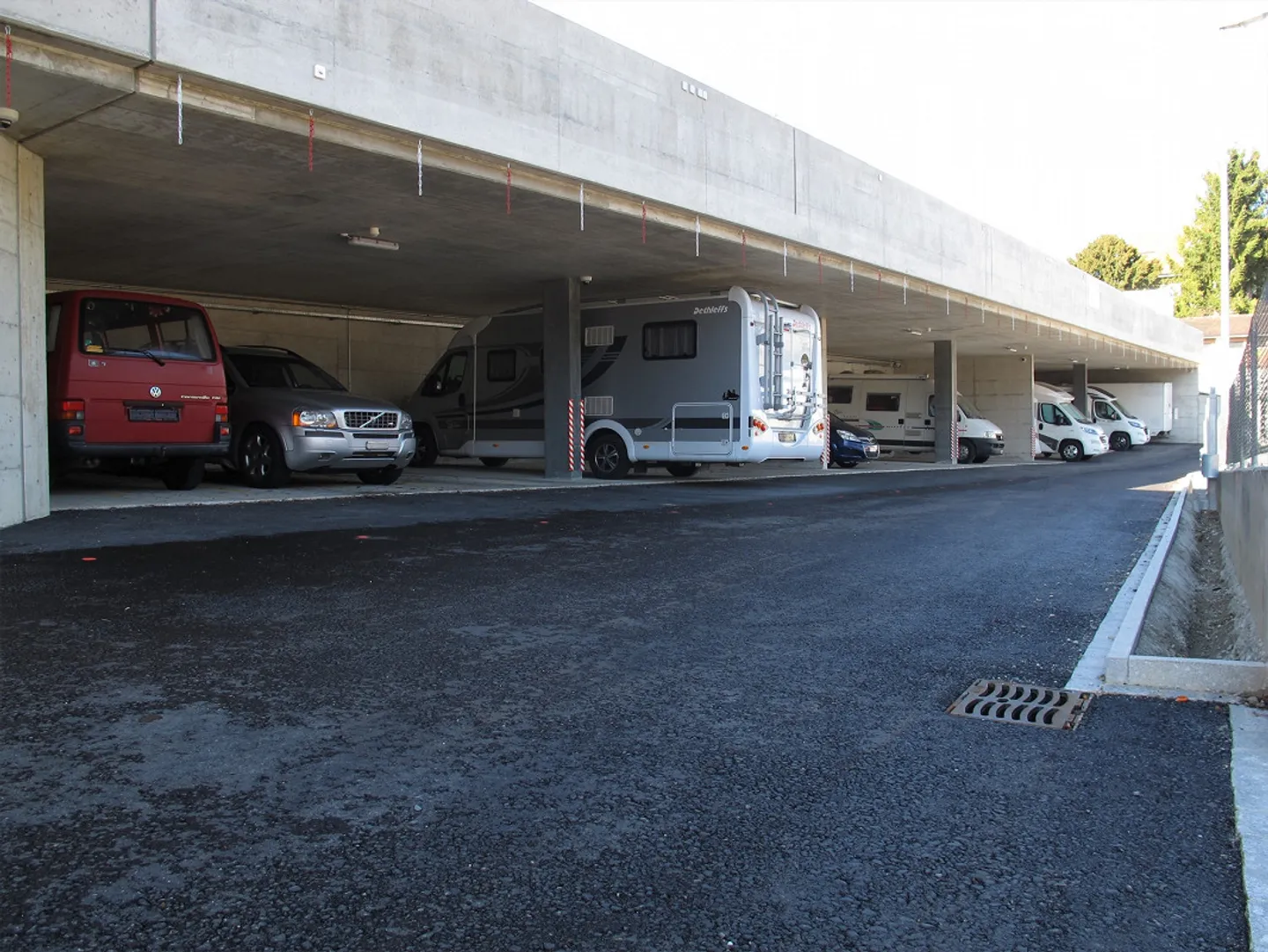 Covered parking for vans or motorhomes - Photo 1 of 1