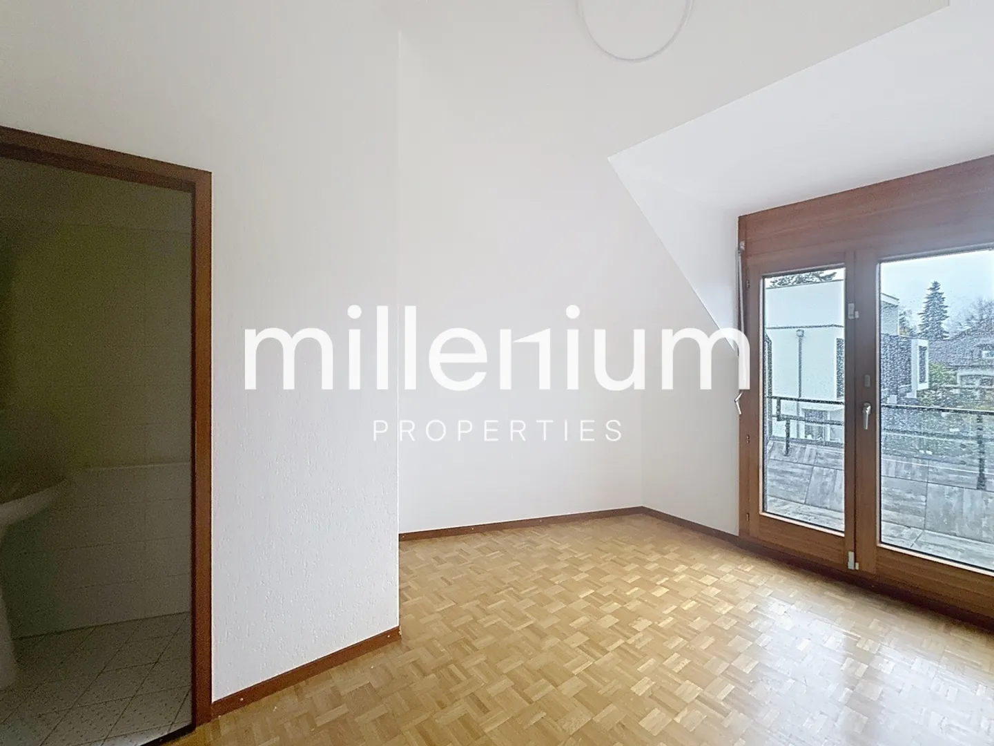 Schönes Haus mit Garten in Pregny-Chambésy - Foto 9 von 13