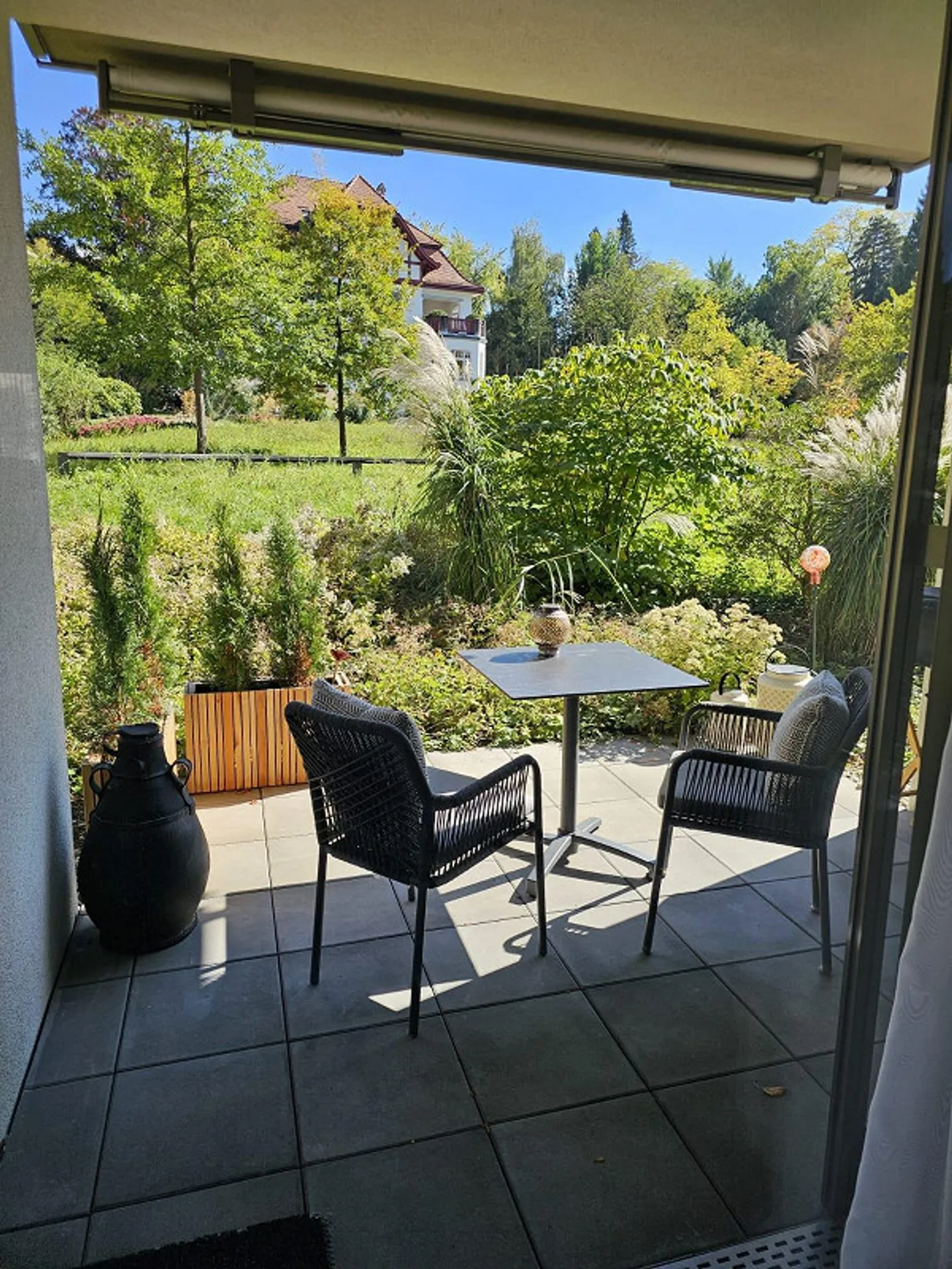 Ampio appartamento di 122 m² con 3,5 stanze nel centro di Frauenfeld - Foto 7 di 12