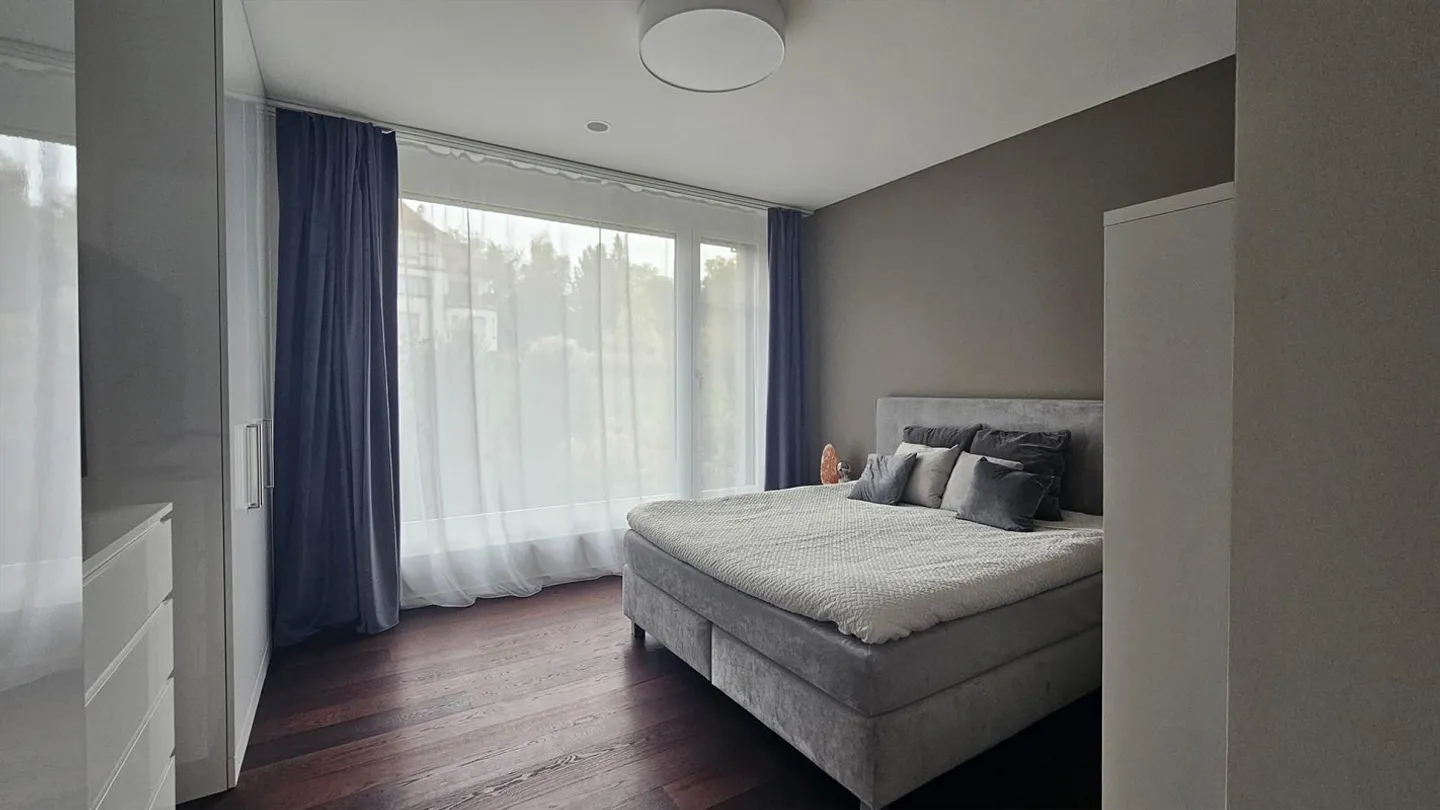Ampio appartamento di 122 m² con 3,5 stanze nel centro di Frauenfeld - Foto 9 di 12