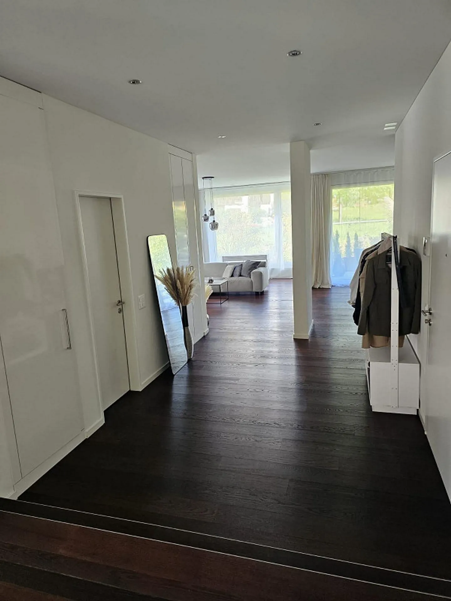 Ampio appartamento di 122 m² con 3,5 stanze nel centro di Frauenfeld - Foto 5 di 12