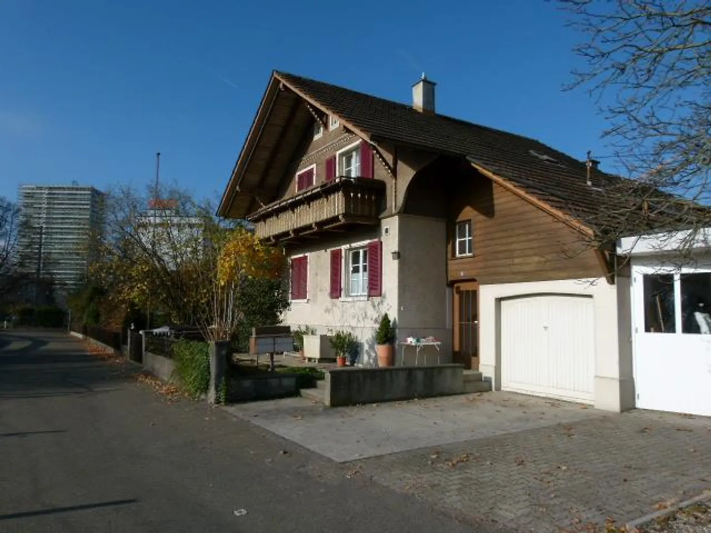 Casa in stile chalet, con fascino - Foto 2 di 27