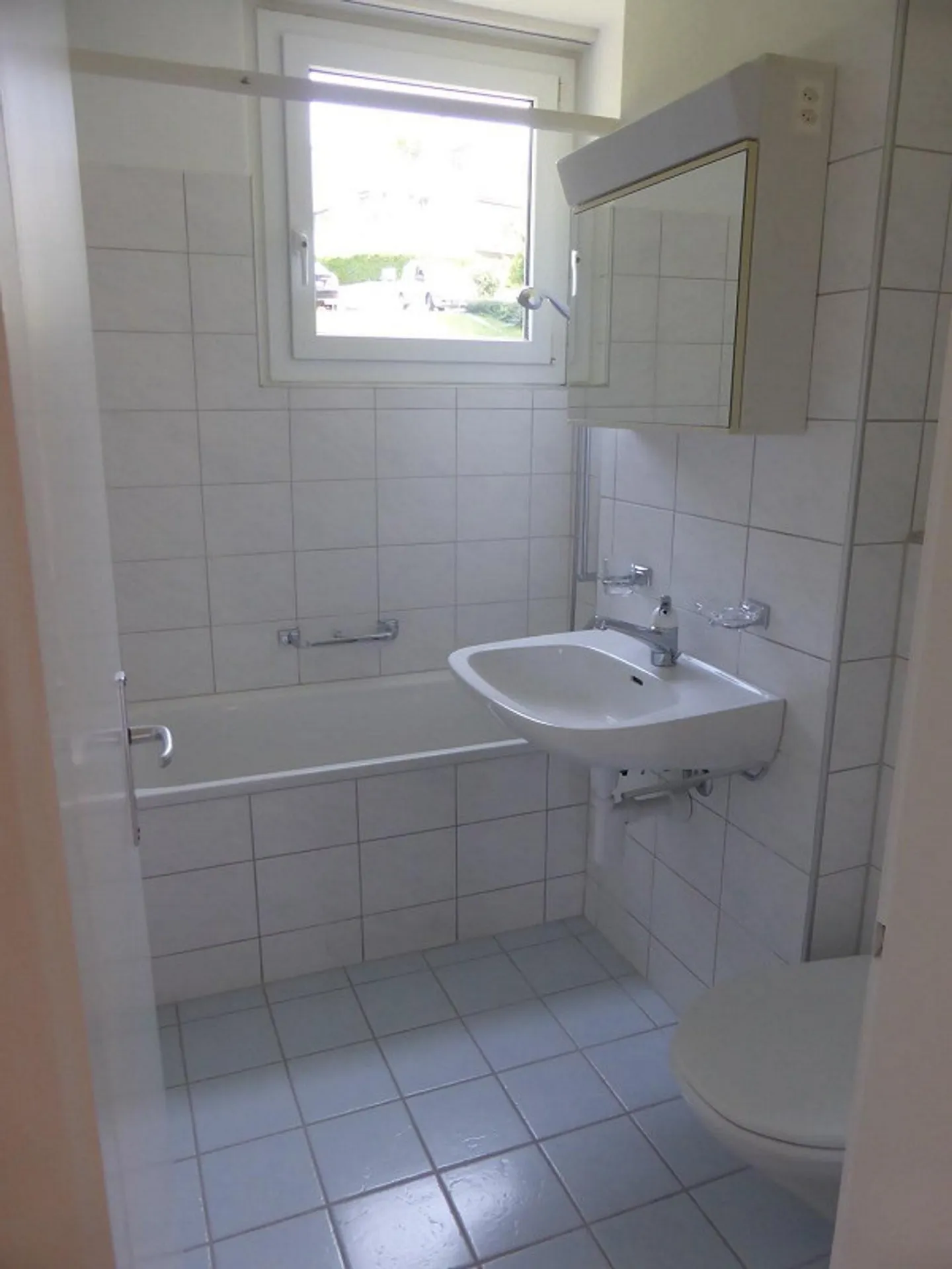 Appartamento temporaneo di 3 stanze al piano terra - Foto 4 di 8