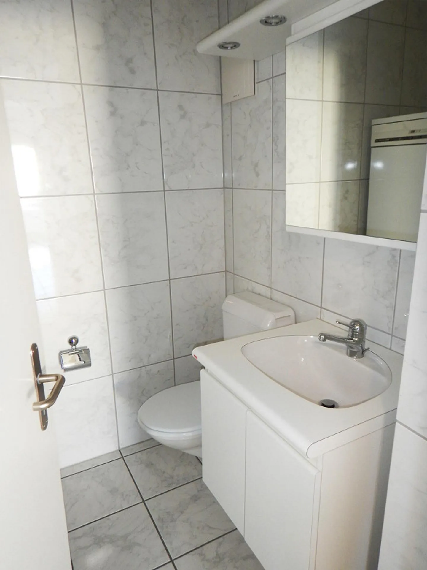 À louer, ville de Zug appartement 3/2 pièces 115 m² BGF - Photo 8 sur 15
