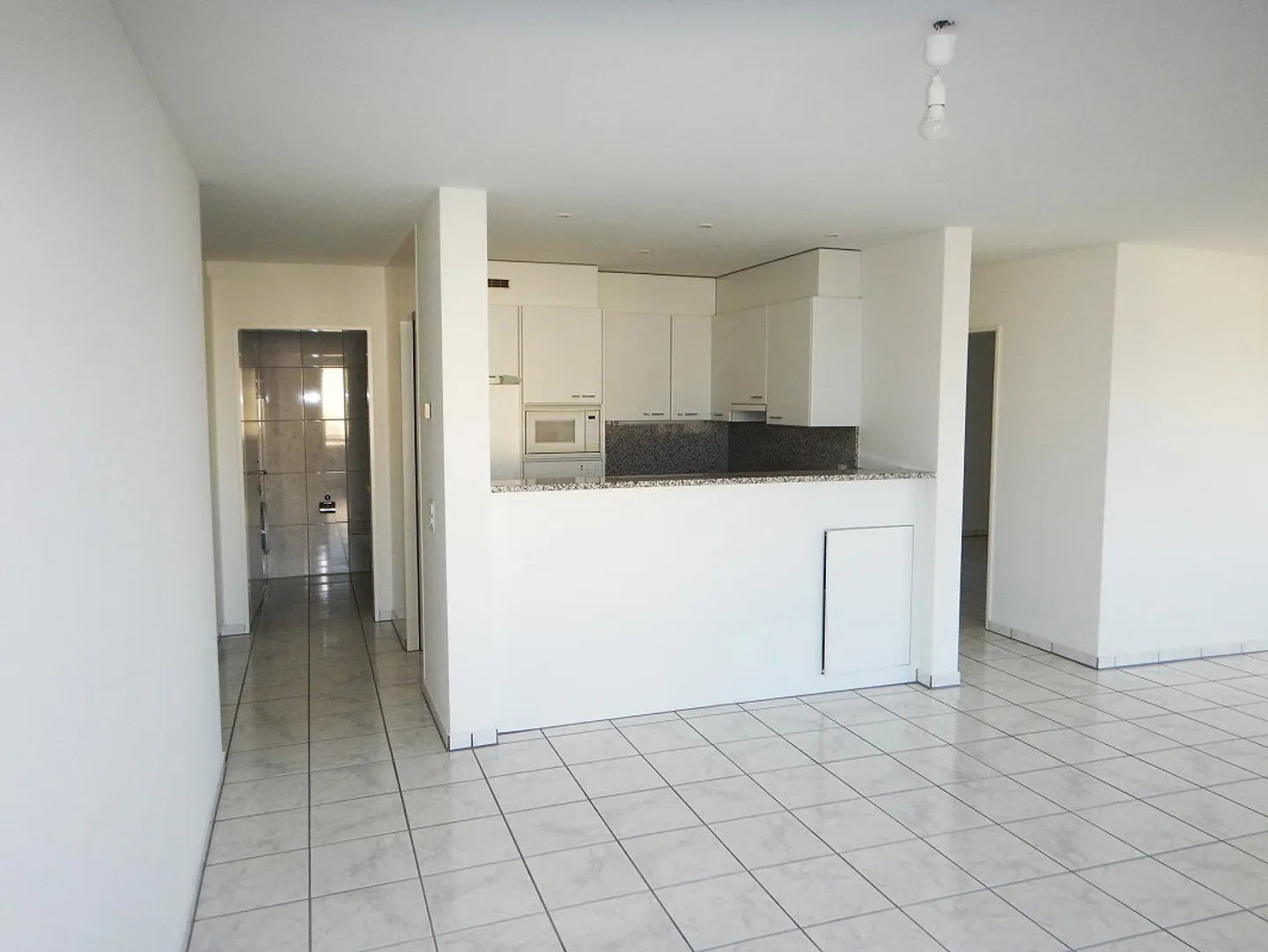 À louer, ville de Zug appartement 3/2 pièces 115 m² BGF - Photo 10 sur 15