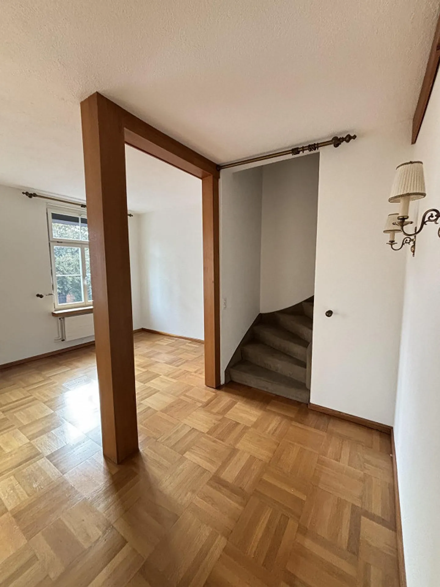 Helle 6.5-Zimmer-Wohnung mit Charme und top Lage in Winterthur - Photo 4 of 13