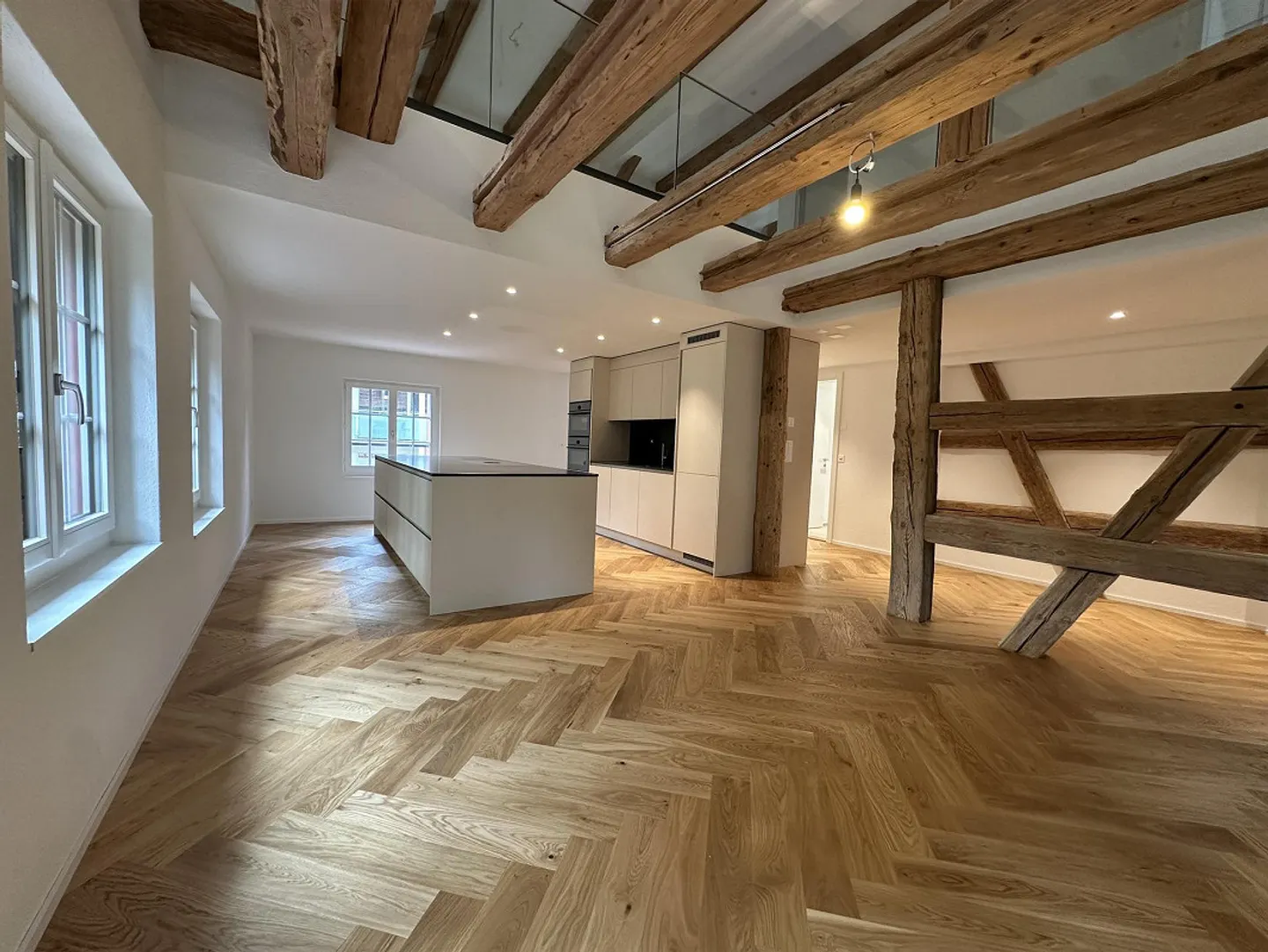 Duett by the Stream - Renovated 4.5-Room Maisonette Apartment in Steckborn - Photo 2 of 13