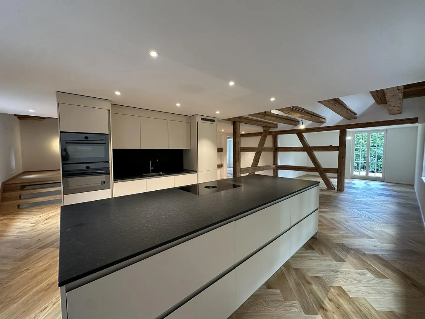 Duett by the Stream - Renovated 4.5-Room Maisonette Apartment in Steckborn - Photo 7 of 13