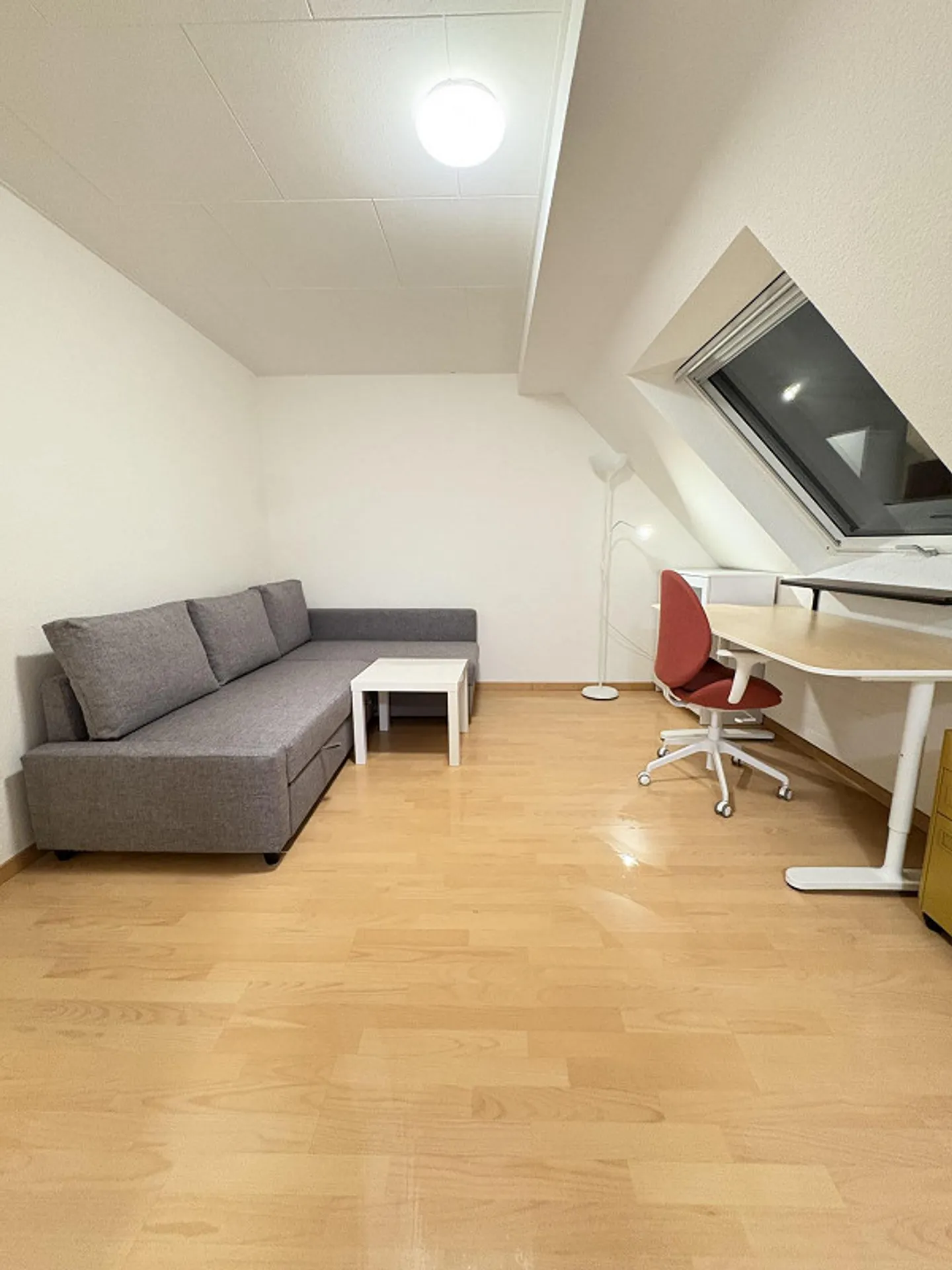 Furnished 2 Room Apartment - Photo 4 of 8