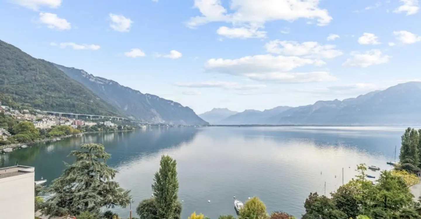 Elegantes Apartment mit Seeblick - Foto 1 von 13
