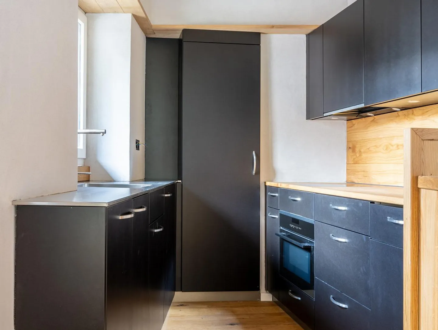 Appartamento duplex di 2,5 locali completamente ristrutturato e attraente - Foto 10 di 16