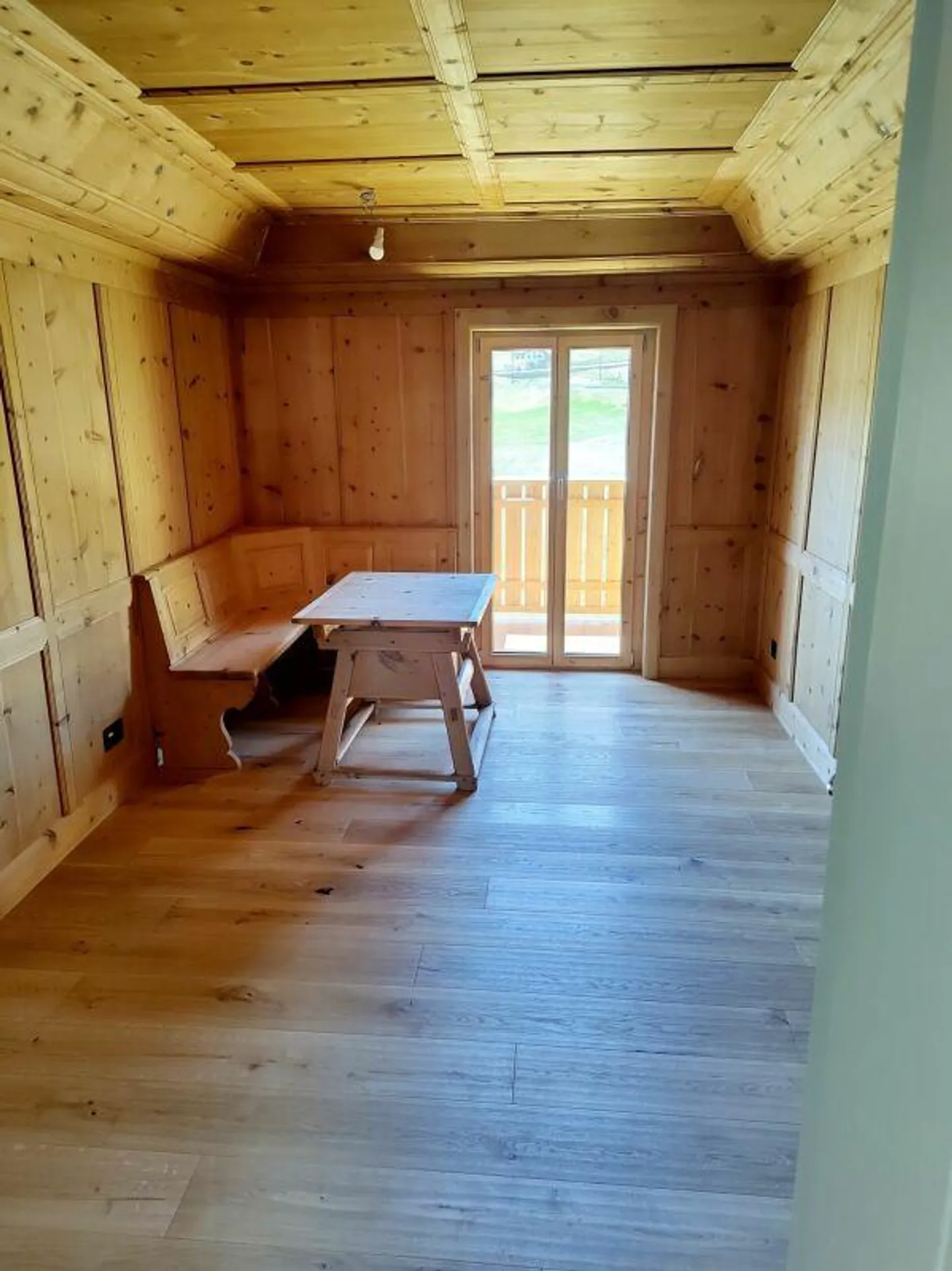 Appartement de vacances rénové de 3,5 pièces dans un emplacement calme et ensoleillé - Photo 2 sur 10