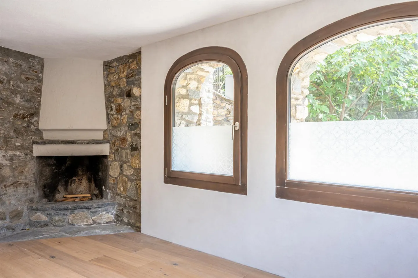 Appartamento duplex di 2,5 locali completamente ristrutturato e attraente - Foto 5 di 16