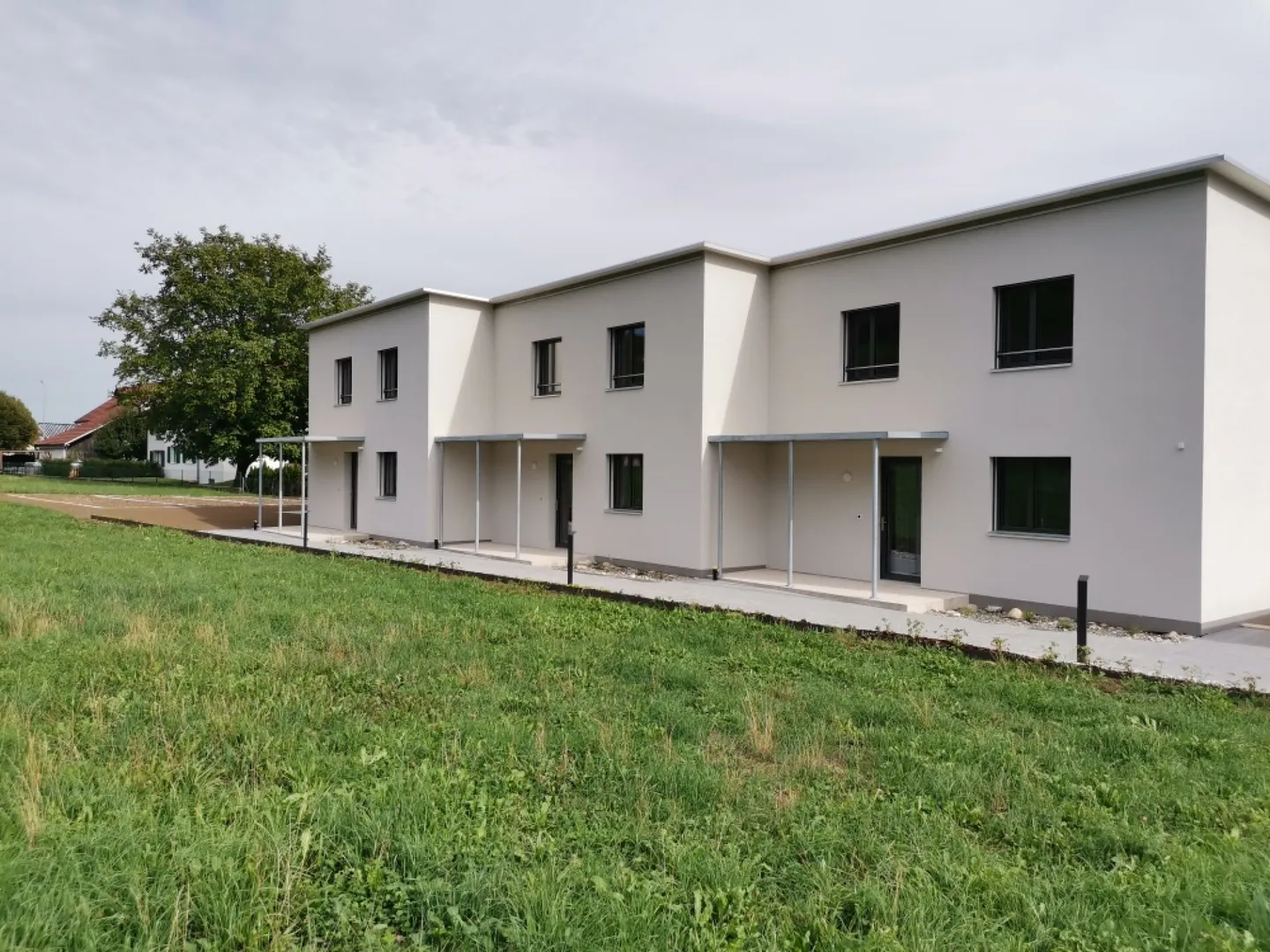 Modernes Familienhaus in Oberbipp - Foto 3 von 16