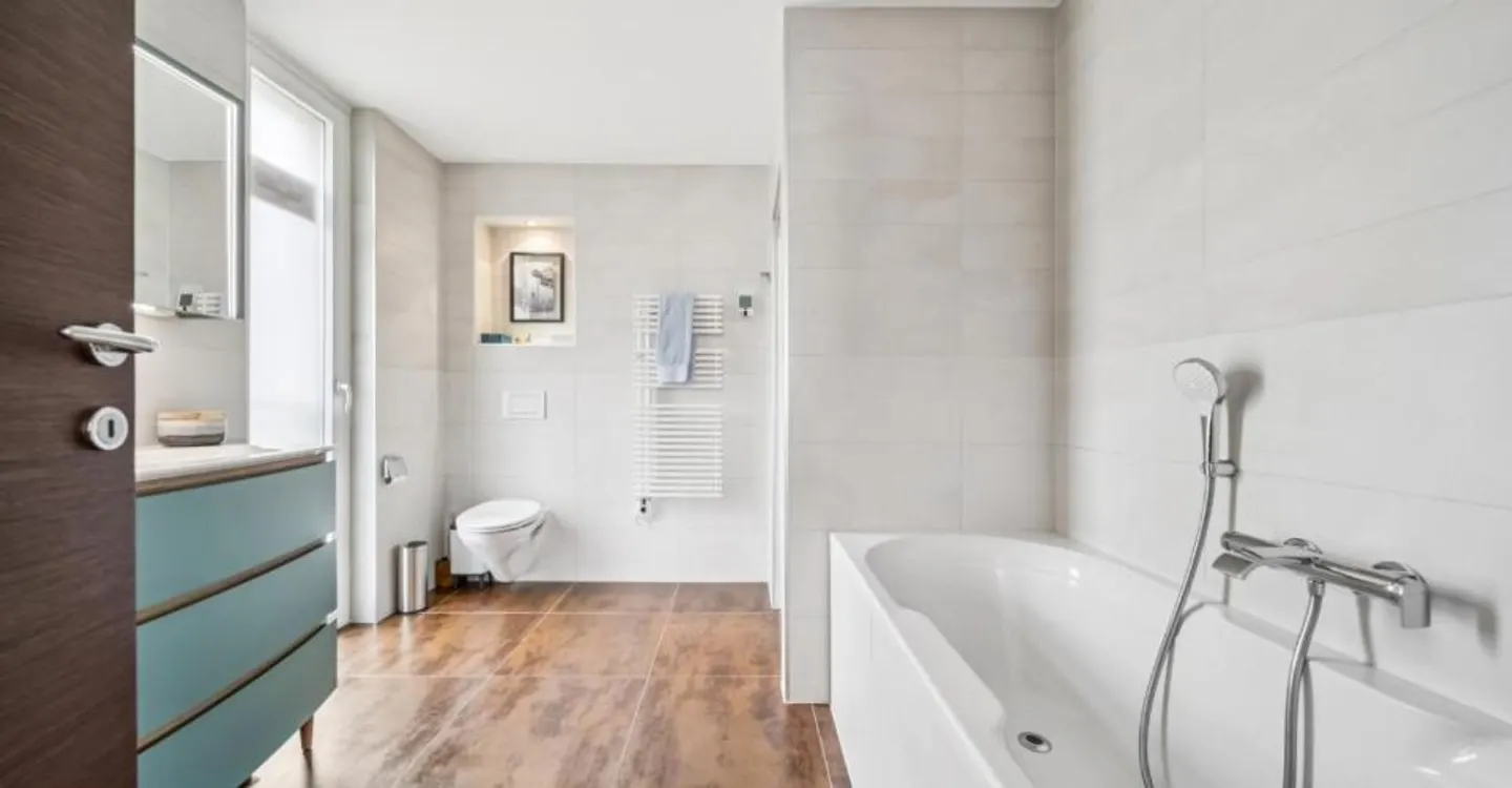 Elegantes Apartment mit Seeblick - Foto 7 von 13
