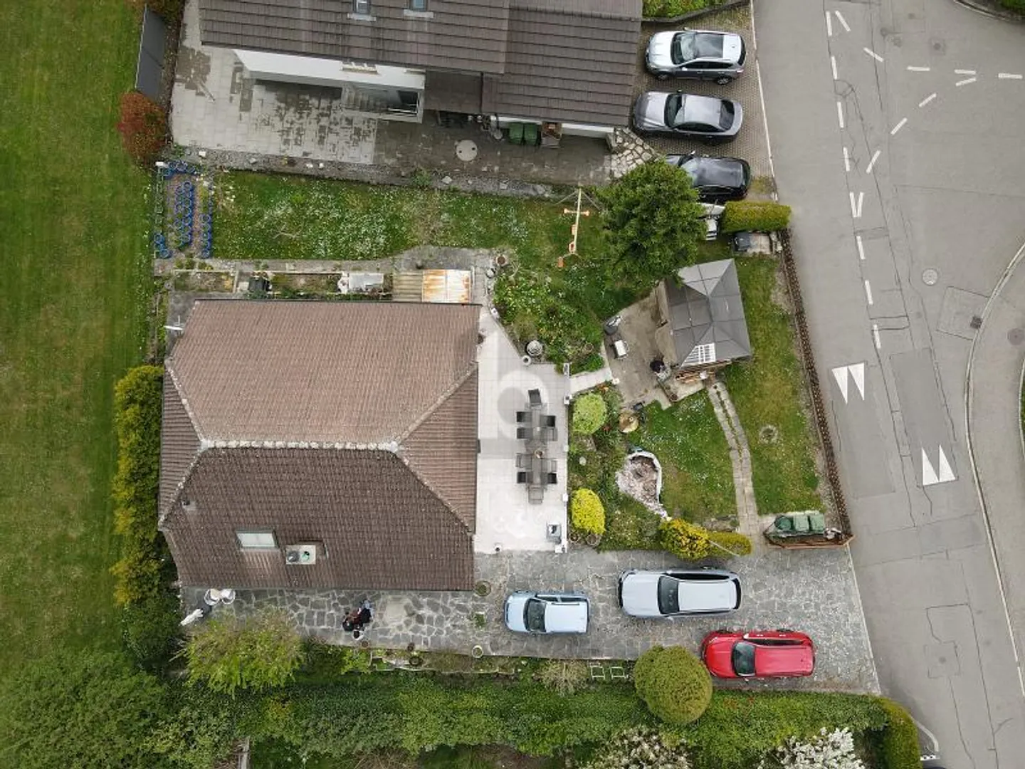 GIARDINO SOLEGGIATO CON MOLTO POTENZIALE (W4) - Foto 2 di 3