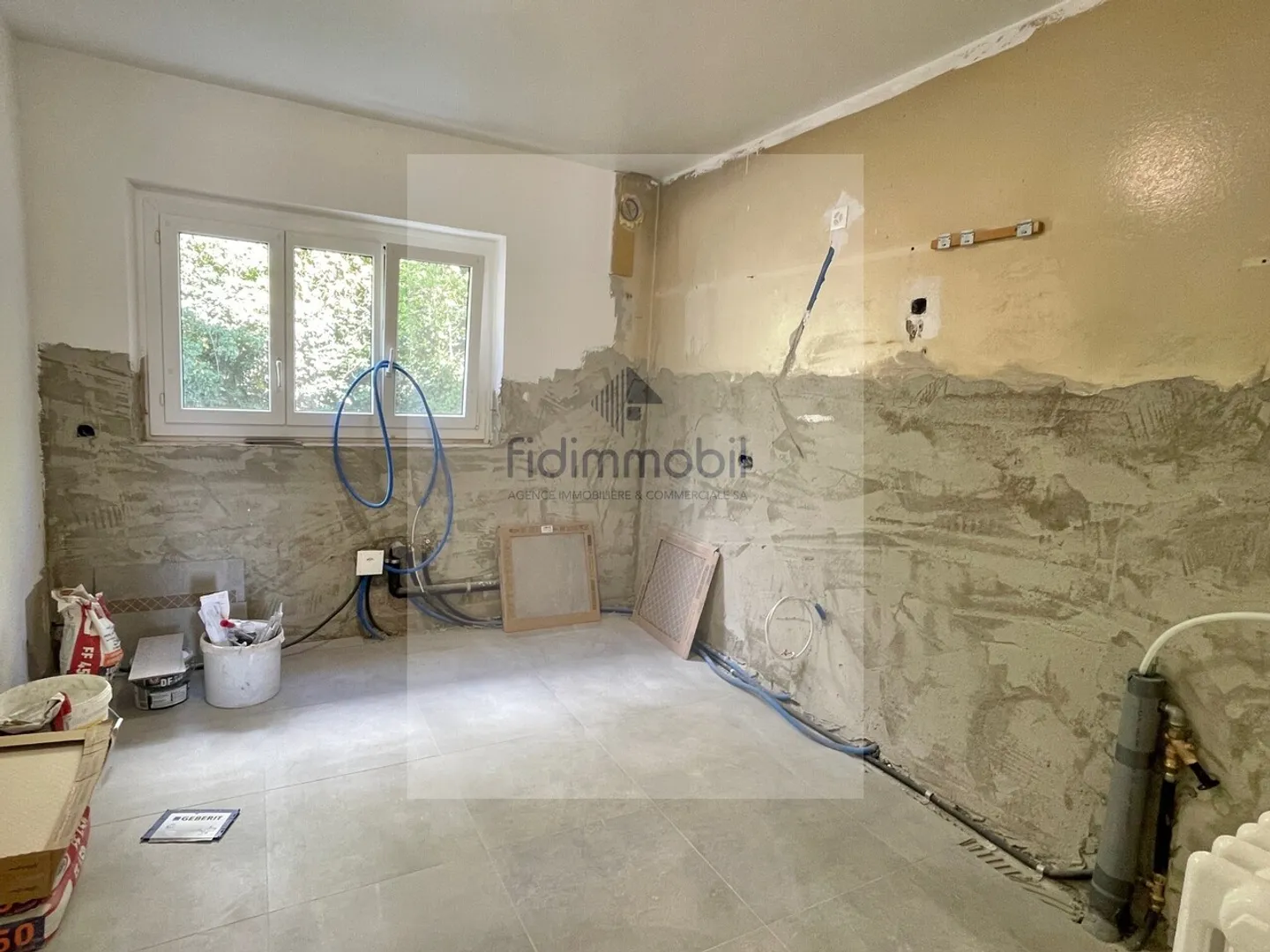 Renovated 3-Room Apartment - Photo 2 of 7