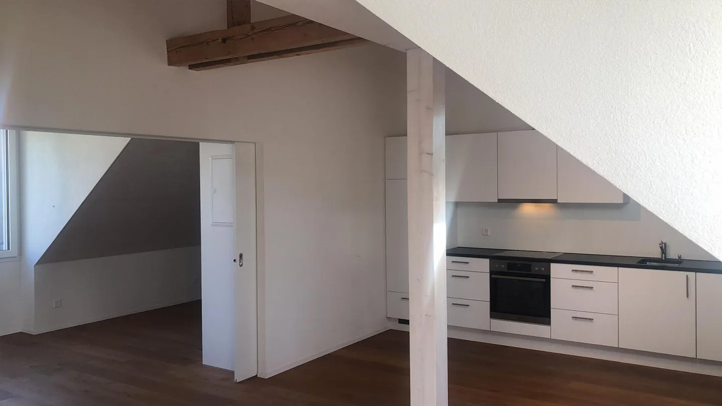 Appartement sous les toits moderne avec charme - Photo 1 sur 5
