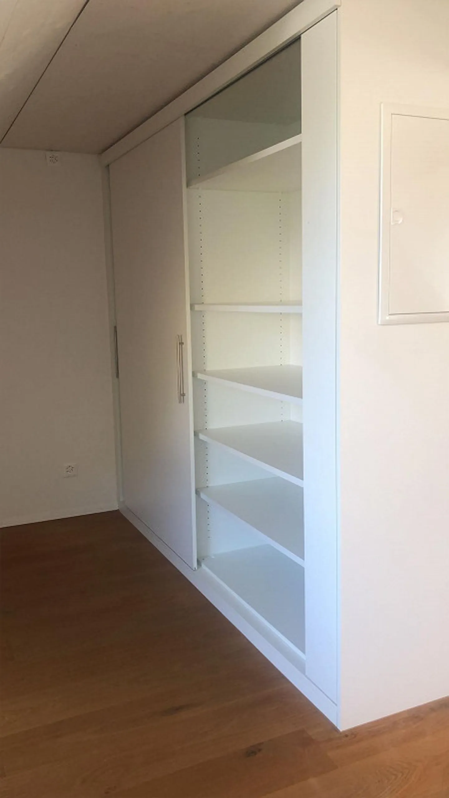 Appartement sous les toits moderne avec charme - Photo 4 sur 5