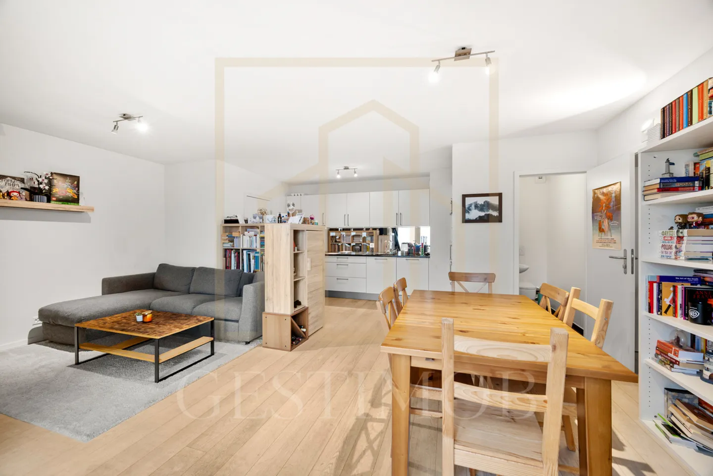 3 FUNKTIONALE ZIMMER MIT GROSSER TERRASSE - BAU 2016 HPE - Foto 3 von 11