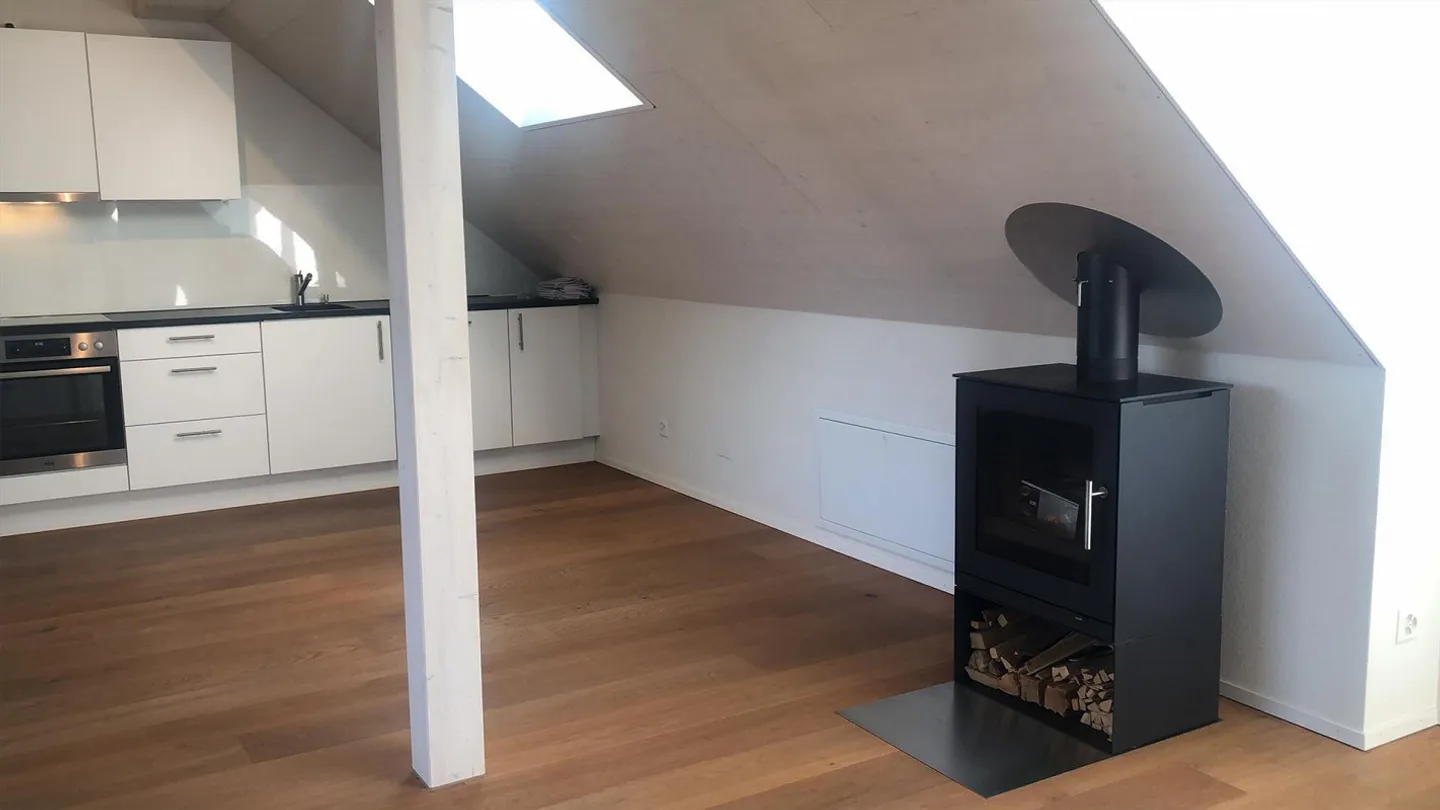 Appartement sous les toits moderne avec charme - Photo 2 sur 5