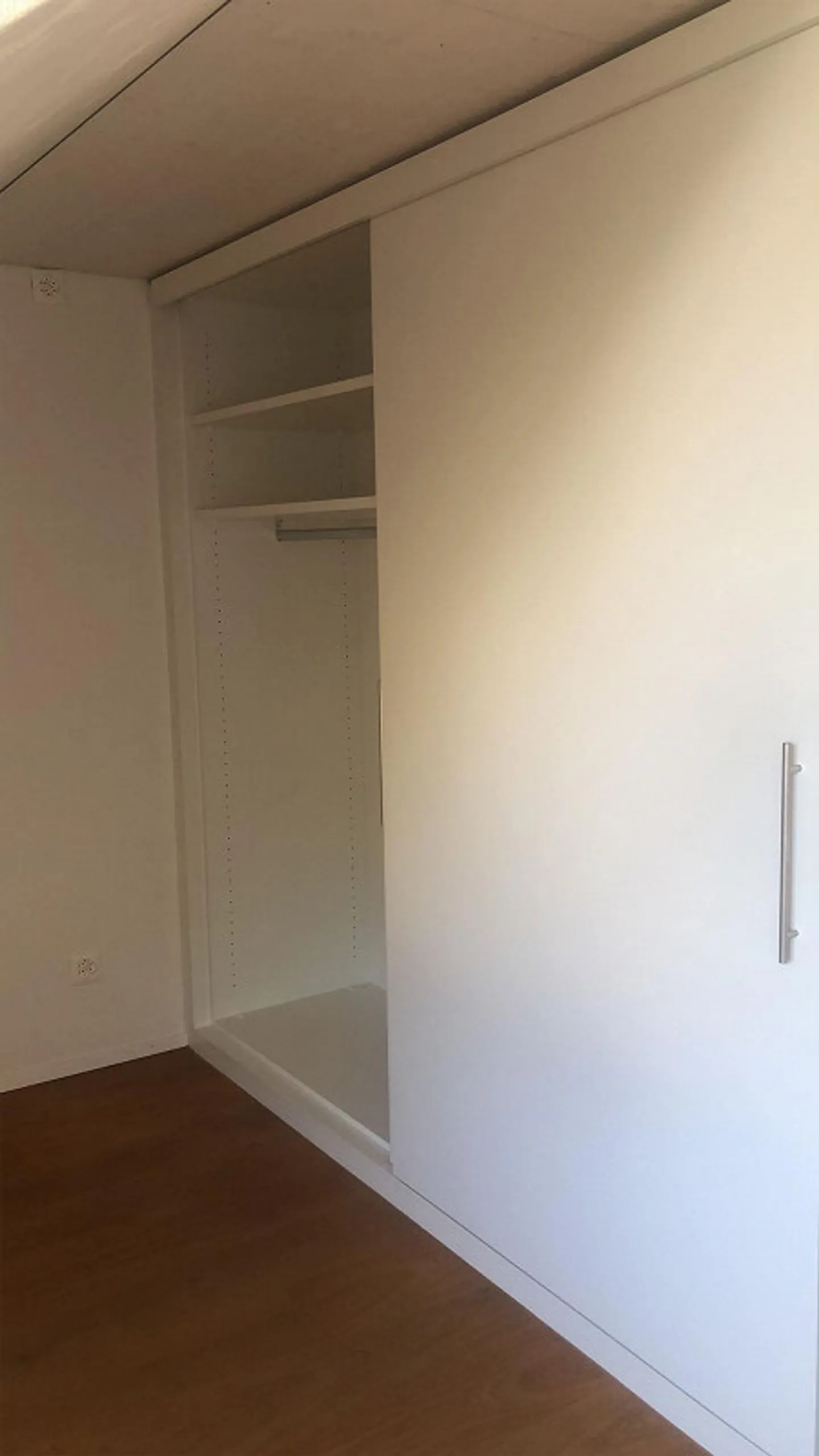 Appartement sous les toits moderne avec charme - Photo 5 sur 5