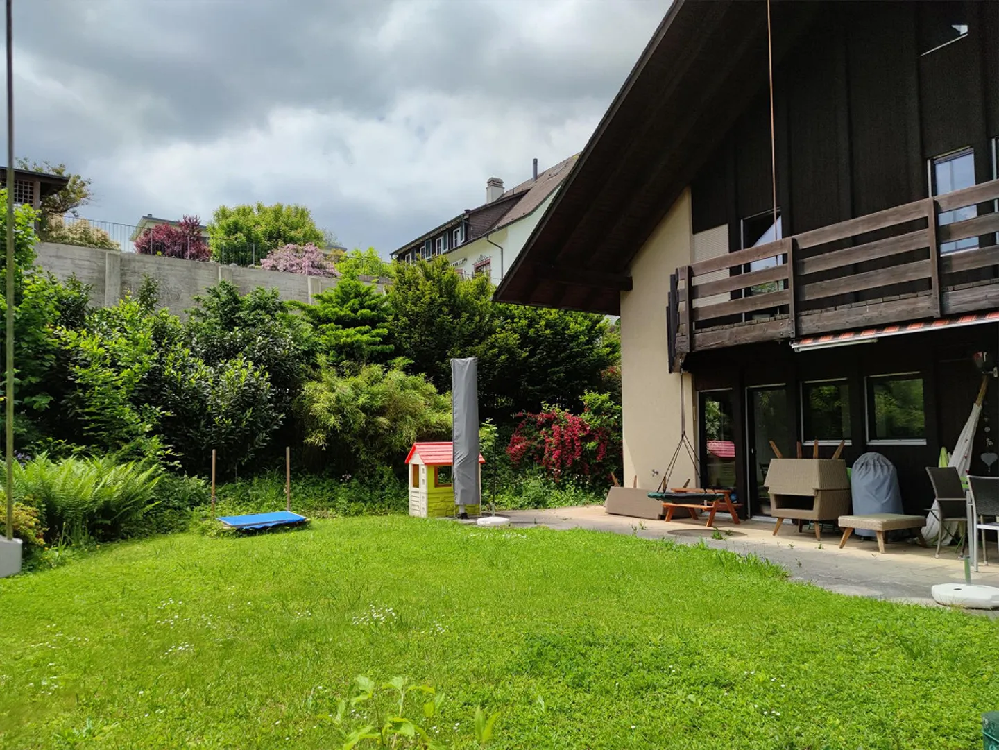 EFH + Craft Room with Lots of Charm, Quiet yet Centrally Located - Photo 1 of 11